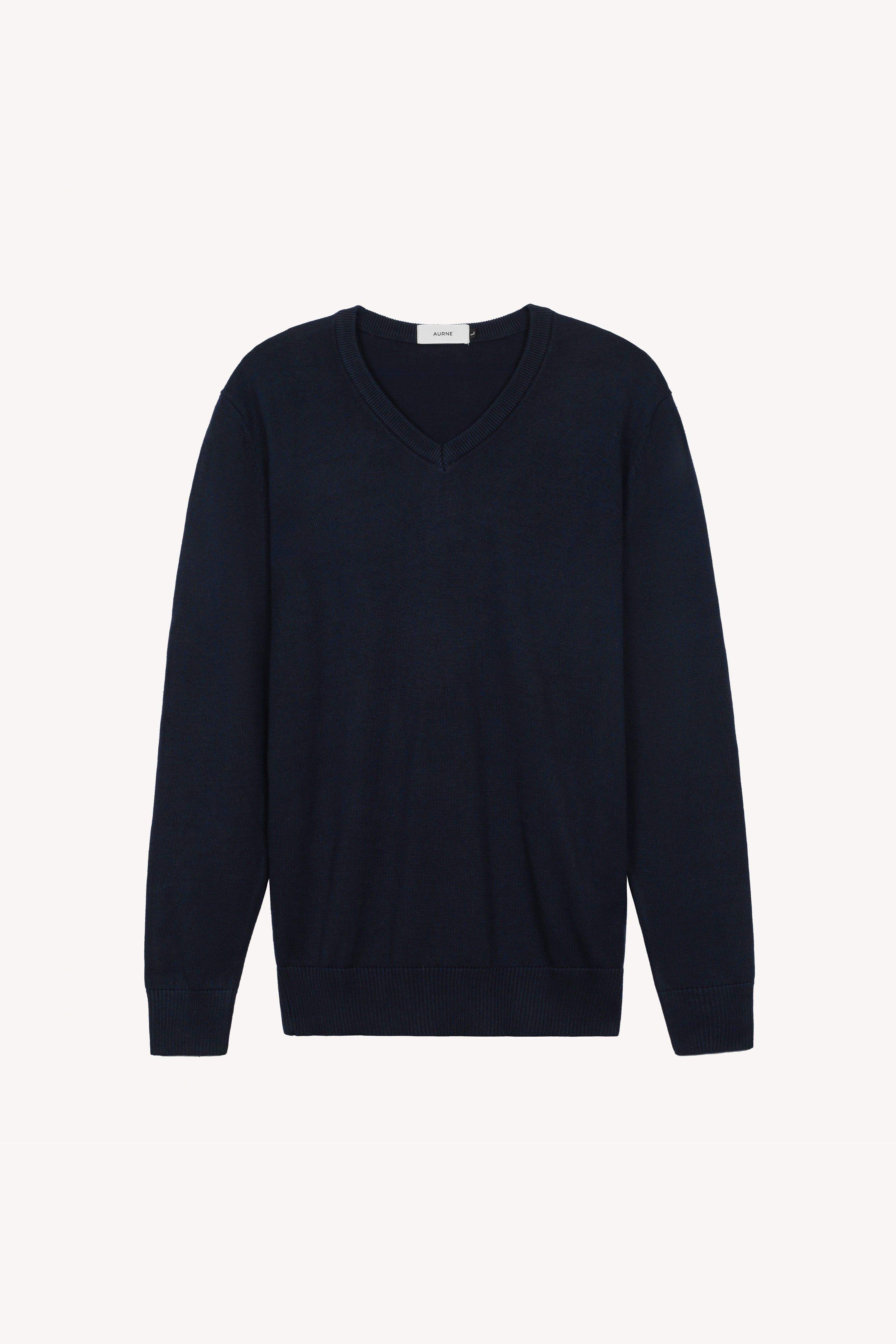 Lightweight V-Neck Jersey in Midnight